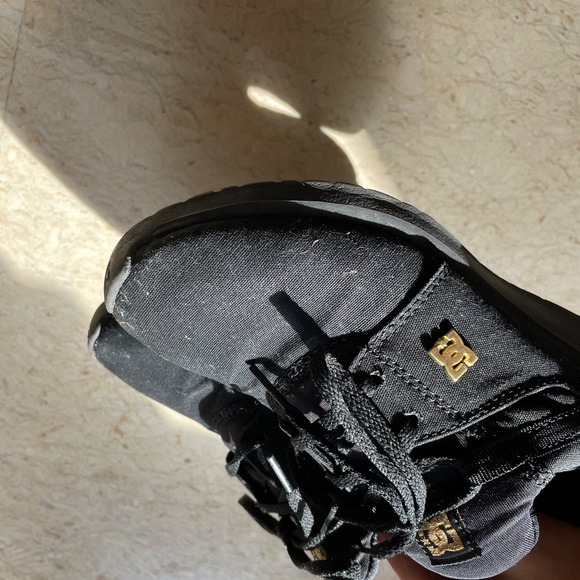 DC Black Shoes - Picture 15 of 17